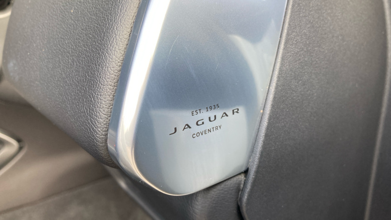 Jaguar F-Pace 2.0 D200 R-Dynamic Black 5dr Auto AWD Diesel Estate